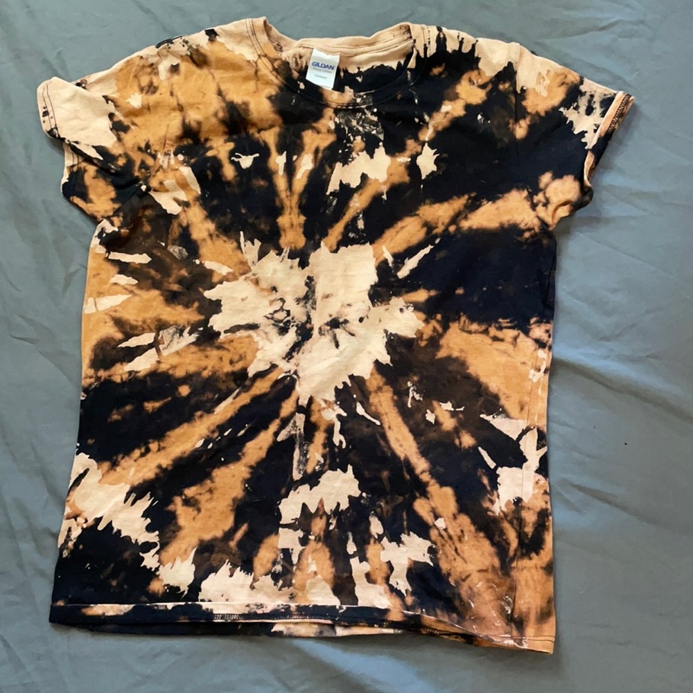 $7 Womens large reverse tie dye tshirt black brown